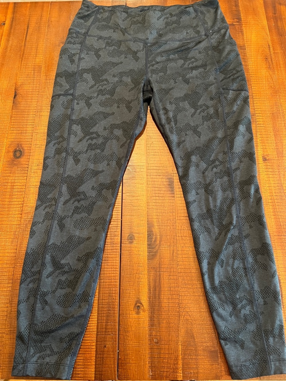 Mondetta Black Camo Leggings